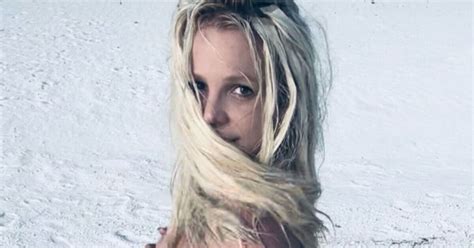 Britney Spears Posts More Totally Naked Pics To Instagram With A