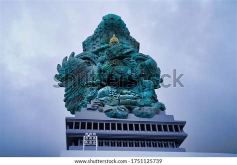 Patung Garuda Wisnu Kencana Giant Statue Stock Photo (Edit Now) 1751125739