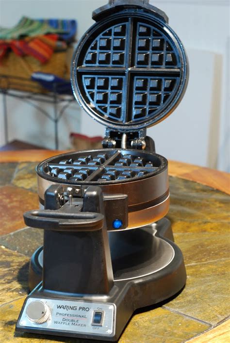 Review Waring Pro Waffle Maker