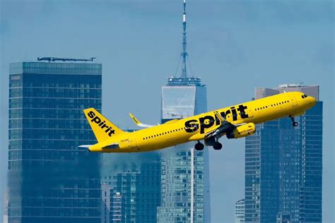 Spirit Airlines Expects Lower Revenue In Q2 Amid Softening Demand And Grounded Planes