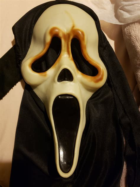 How the mask in Scream 6 should have looked : r/Scream