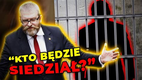 Braun grzmiał w Sejmie KTO BĘDZIE SIEDZIAŁ Tak zgasił go Hołownia