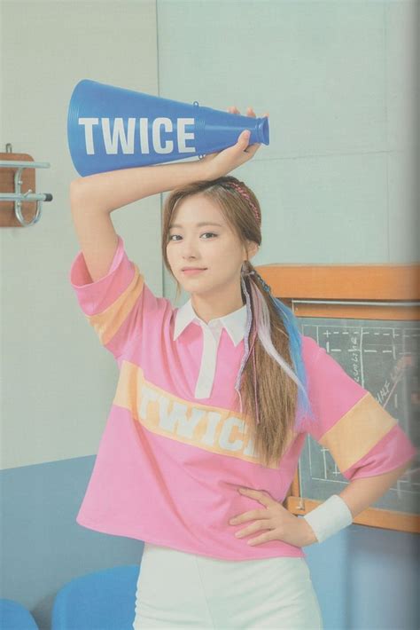 Twice Season S Greeting Tzuyu Twice Ang Y U N Th N Song T