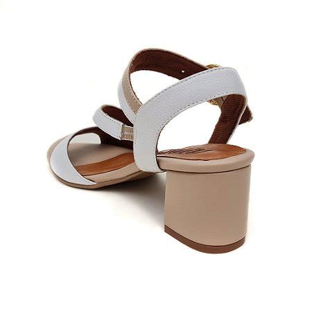 Sandália Feminina de Salto em Couro Legítimo Branca e Nude Amo Calçados Calçados Femininos