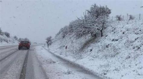 Cronaca Meteo Diretta La Neve Raggiunge Il Gargano Fiocchi A Monte