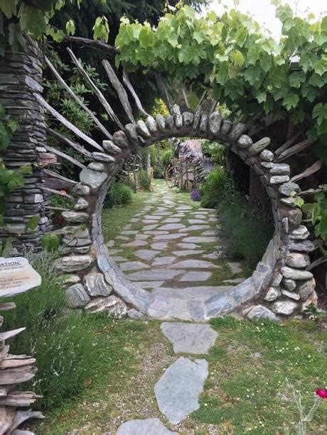 A Hobbit’s Garden - Paperblog