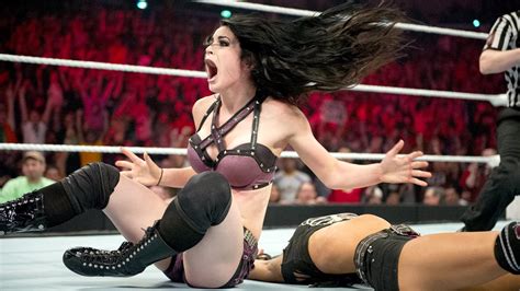 Paige reacts to her first WWE match | WWE