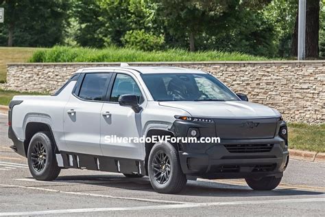 First 2024 Chevy Silverado Ev Prototype Spied Testing Silverado Ev Forum