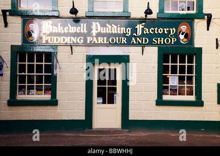 Bakewell pudding shop, pudding shop front Stock Photo - Alamy