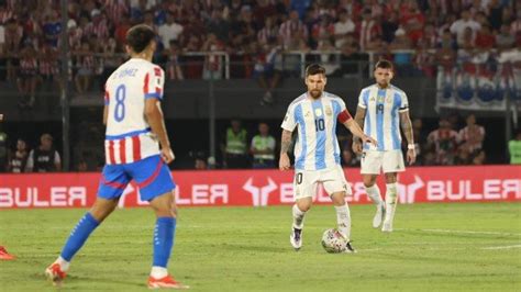 Lionel Messi Murka Caci Maki Dari La Pulga Untuk Wasit Paraguay Vs