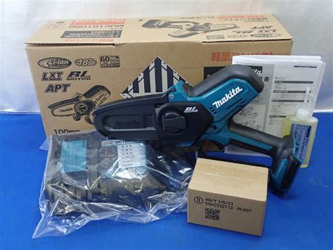 未使用 未使用 makita マキタ 18V 100mm 充電チェンソー MUC101DRG 充電式ハンディソーセット 充電器 バッテリー