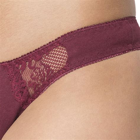 Tanga de Cotton Gabi Lingerie Calcinha Algodão Moda Íntima Detalhes Rendados Vermelho