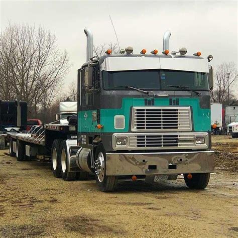 Big Rig Trucks, Semi Trucks, Old Trucks, International Harvester Truck ...