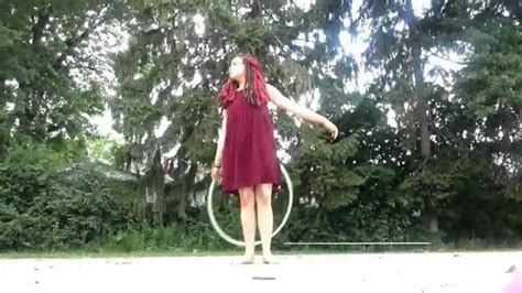 Hula Hoop Tricks :: Hula Hooping Headquarters