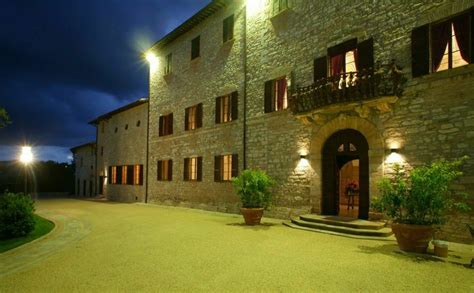 Villa Gubbio, Luxury Villa in Gubbio in Umbria - 20 sleeps in 10 ...