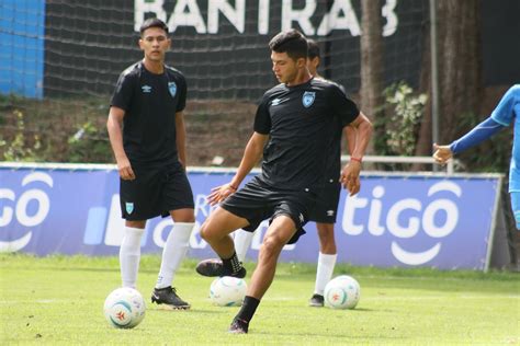 Espaciofutbol On Twitter Vamos Guate D A De Entrenamiento En