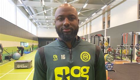 Jetro Willems Traint Op Proef Mee Bij Fc Groningen Oog Groningen