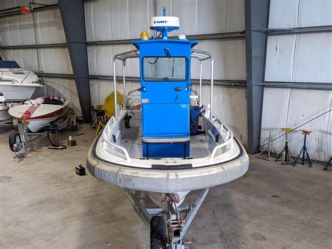 2003 Boston Whaler Guardian 27 Commercial for sale - YachtWorld