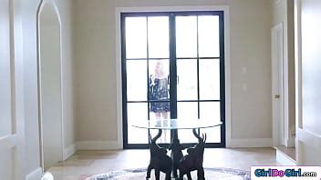 Big Tits Realtor Is Caught Rubbing One Out During Open House XVIDEOS