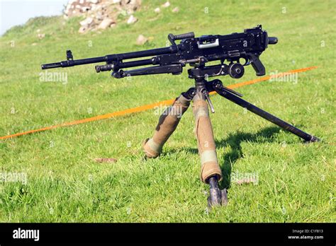 Machine gun 7 62mm hi-res stock photography and images - Alamy