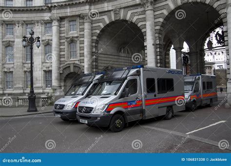 London Police cars editorial stock photo. Image of park - 106831338