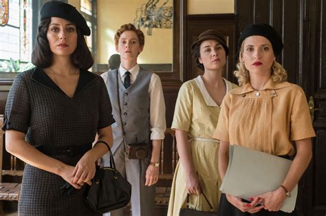 Review Las Chicas Del Cable Netflix A Hymn To Freedom Just Focus