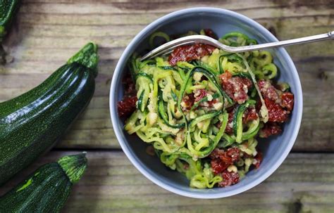 Tallarines De Calabac N Con Pesto De Tomates Secos Y Avellanas Blog