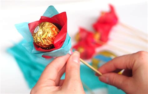 Ferrero Chocolate Bouquet For Valentine S Tutorial Chocolate