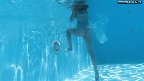 Captivating Bonnie Dolce Swimming Naked