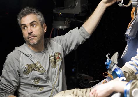 Alfonso Cuarón Tells Indiewire Why TV Trumps Cinema at ‘Gravity ...