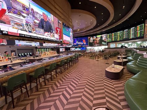 Best Sportsbooks In Vegas Big Screens And Great Atmosphere