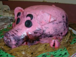 Pig in Mud Cake by Cubby Cakes