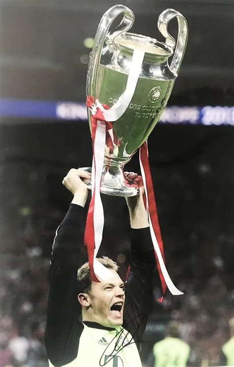 Manuel Neuer Autographed Photo Champions League Winner 2013