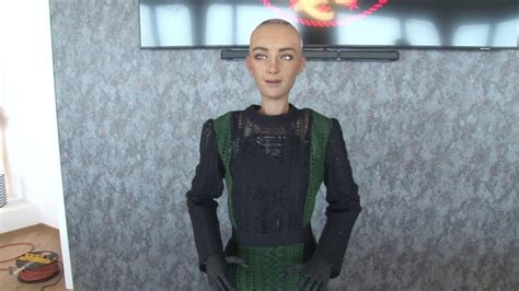 Sophia robot dünyada ilk defa radyo yayıncılığı yapacak