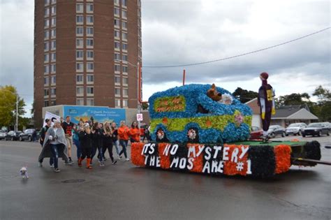 Pin By Sadie Osborn On Scooby Doo Senior Float Homecoming Floats