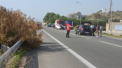 Incidente Sulla Statale Tra Roccella E Caulonia Ciavula