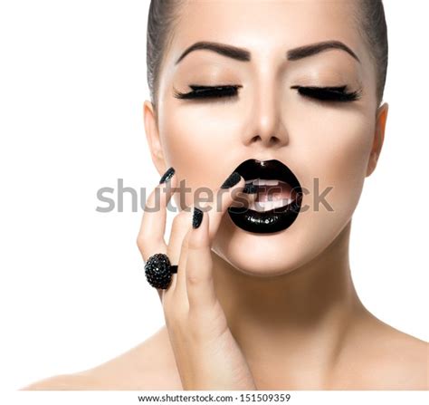 Стоковая фотография 151509359 Красота Мода модель девушки с черным Shutterstock