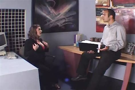 Morena Jefe Milf Follada Duro En El Escritorio De La Oficina XHamster