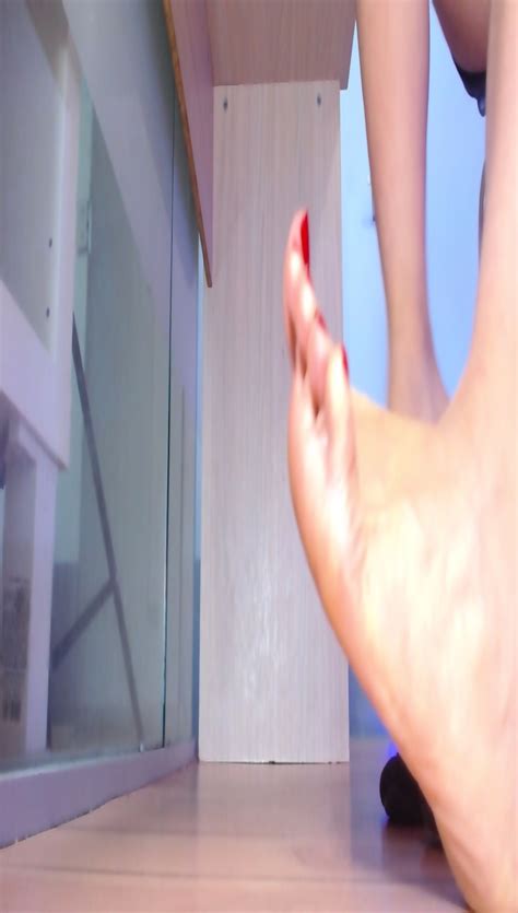 Latina Milf Feet Tease