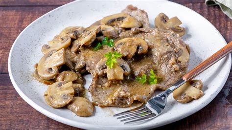 Scaloppine Ai Funghi Ricetta Fatto In Casa Da Benedetta