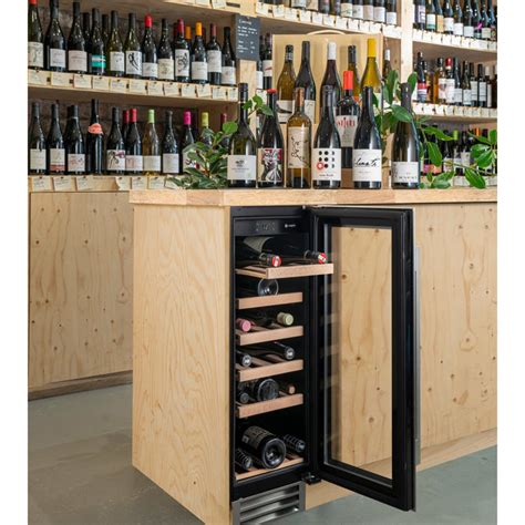 Caple Wi3125 Wine Cooler Built In Undercounter Single Zone Wine Cooler — Chillcooler