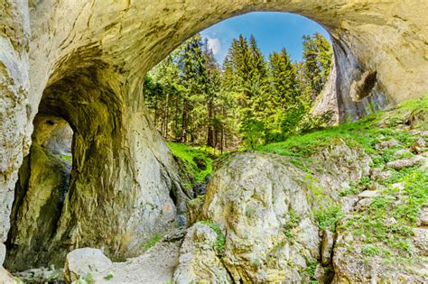 Maravilloso Fenómeno De Puentes En Las Montañas Ródope Bulgaria Foto De