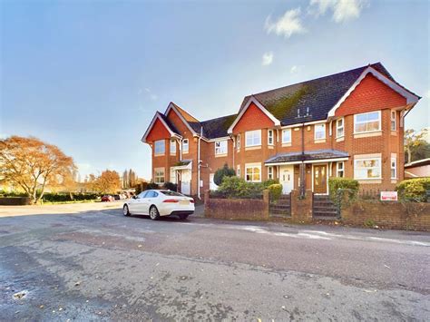 Old Bridge Road Iford Bournemouth 3 Bed Terraced House For Sale