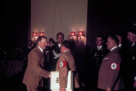 vintage everyday: Hitler's 50th Birthday - Rare Color Photos, April 1939