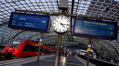 Bahnverkehr P Nktlichkeit Bei Der Deutschen Bahn Im Juli Leicht