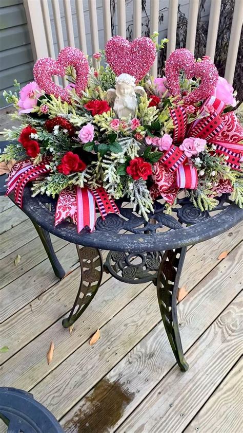 Valentine Grave Saddle Valentine Decorations Diy Valentine S