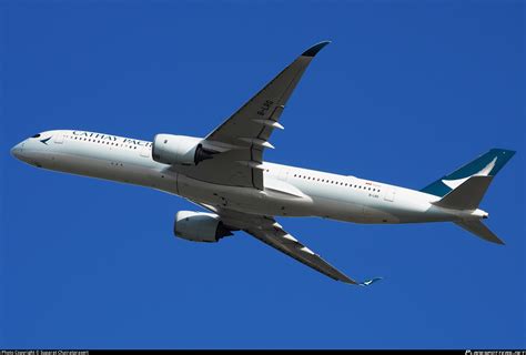 B Lrg Cathay Pacific Airbus A Photo By Suparat Chairatprasert