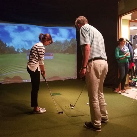 Group Golf Lessons – CityGolf Boston