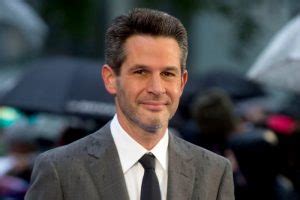 Updated Lucasfilm Signs Simon Kinberg To Write And Produce New Star