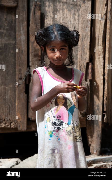 Indian street beggar hi-res stock photography and images - Alamy